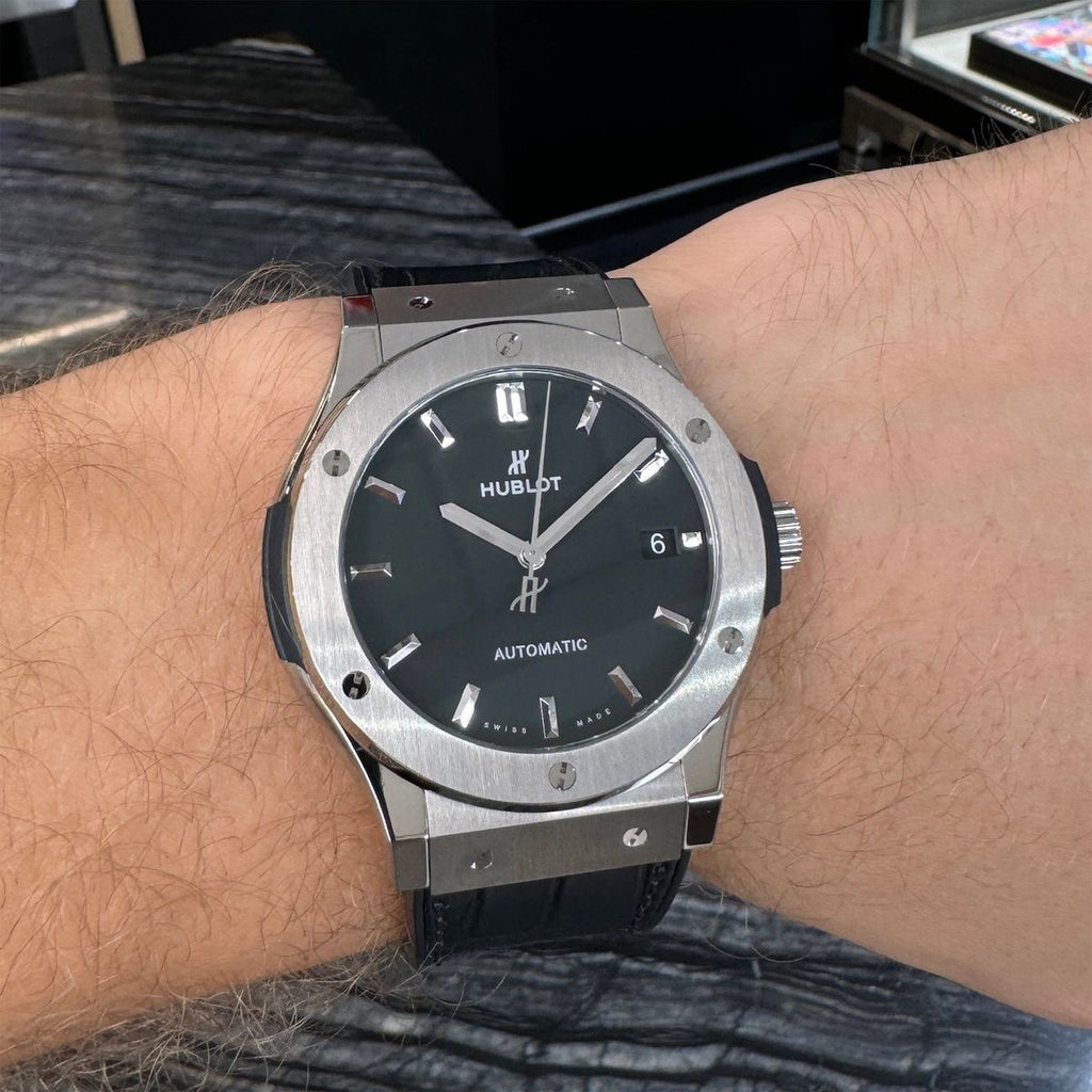 CLASSIC FUSION TITANIUM RACING 42M