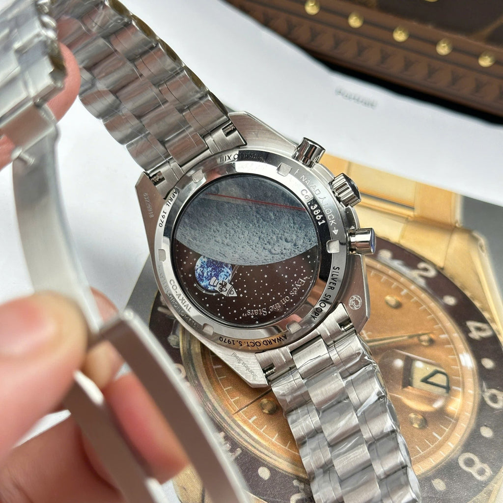 Omega Speedmaster Snoopy