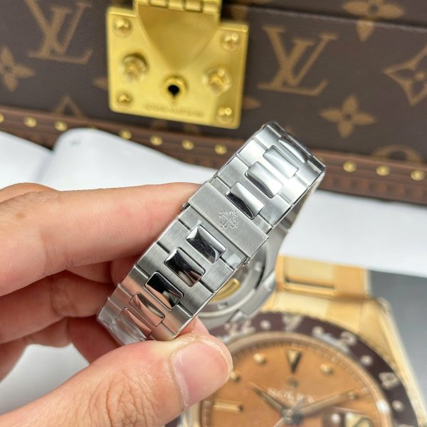Patek Philippe Nautilus
