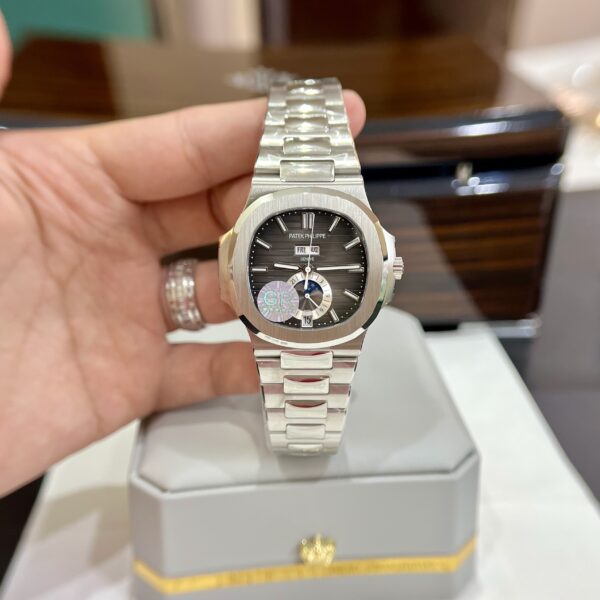 Patek Philippe Nautilus
