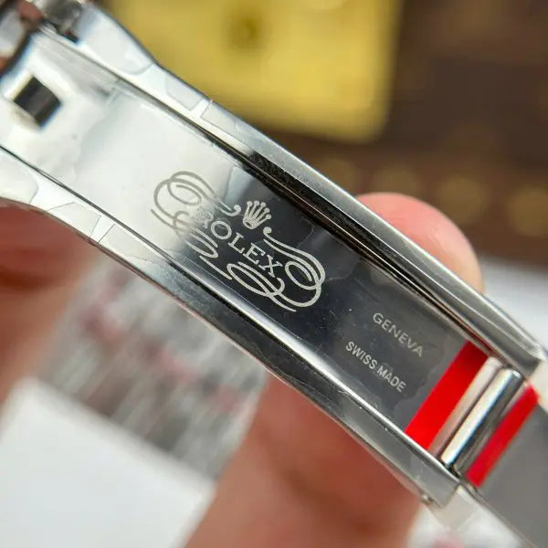 Rolex Land-Dweller