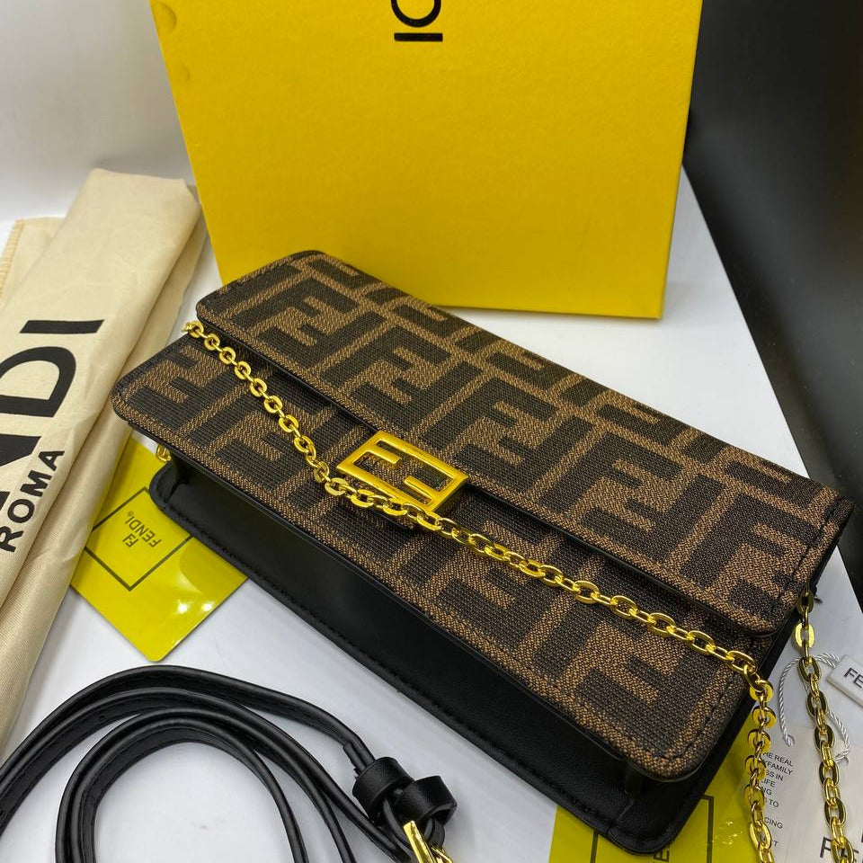 Fendi Sac à main en toile Baguette