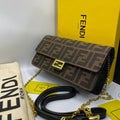 Fendi Sac à main en toile Baguette