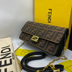 Fendi Sac à main en toile Baguette