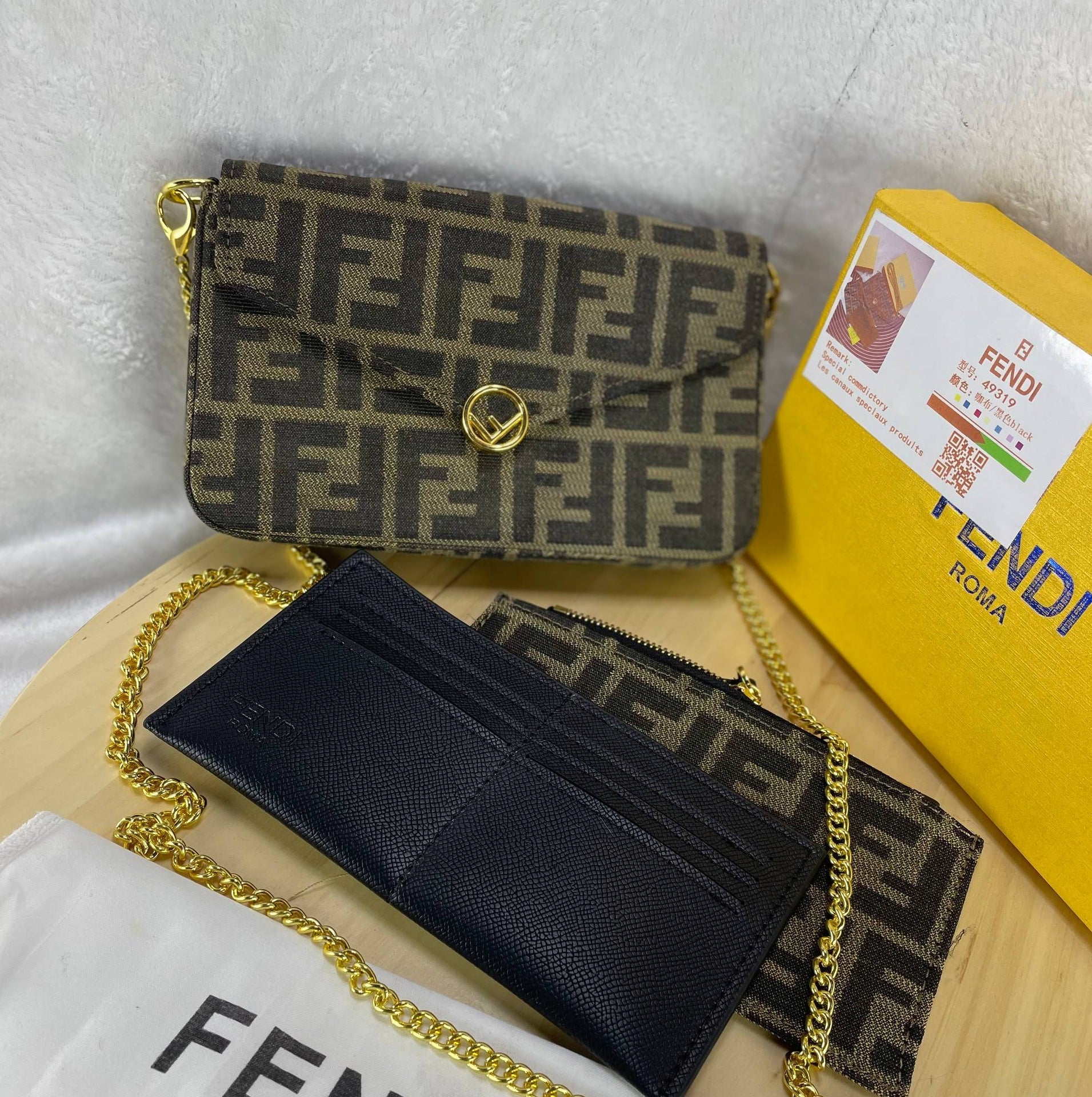 F is Fendi Envelope Marron