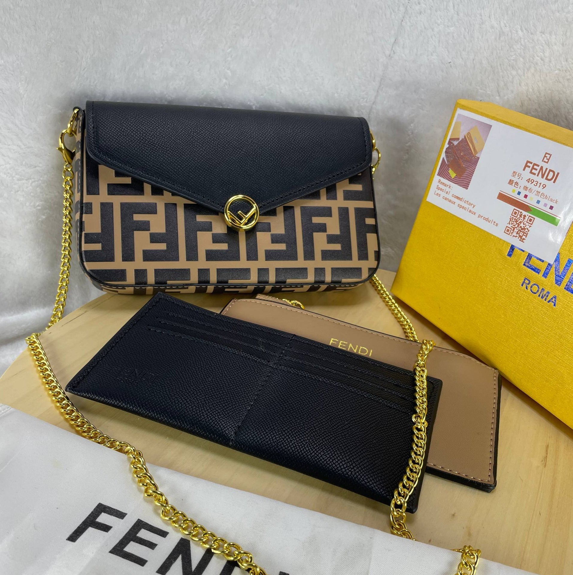 F is Fendi Envelope Marron/Noir