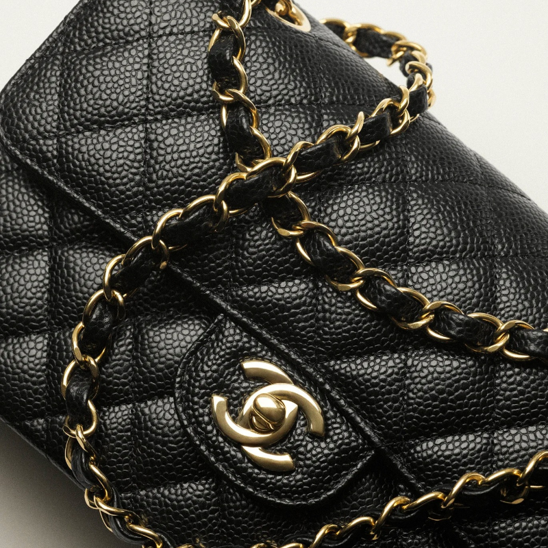 Chanel Classic Caviar Noir