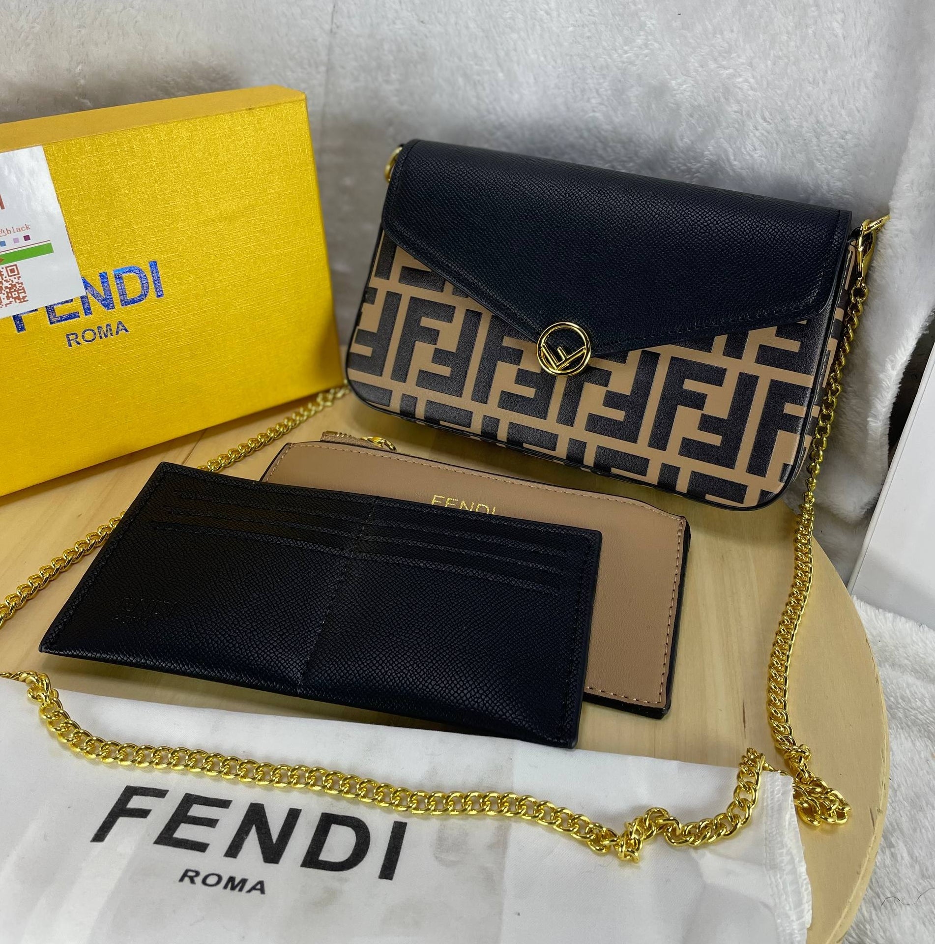F is Fendi Envelope Marron/Noir